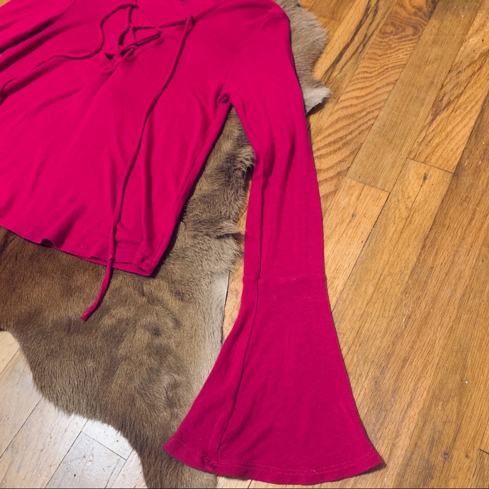 Gianni Bini Bell Sleeve Top